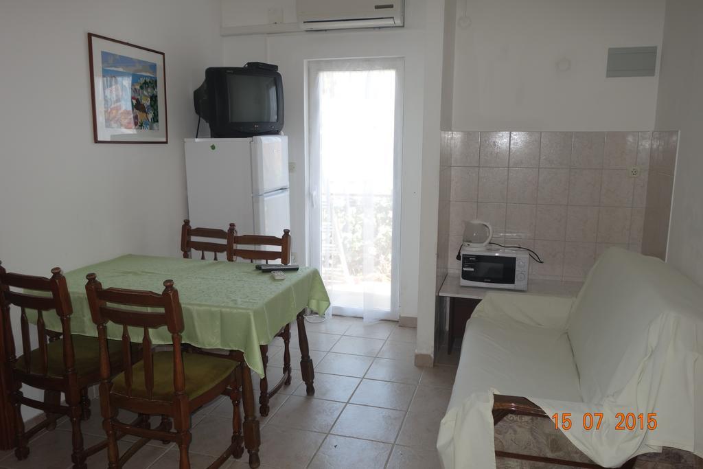 Apartments Mistral أوروبيتش الغرفة الصورة