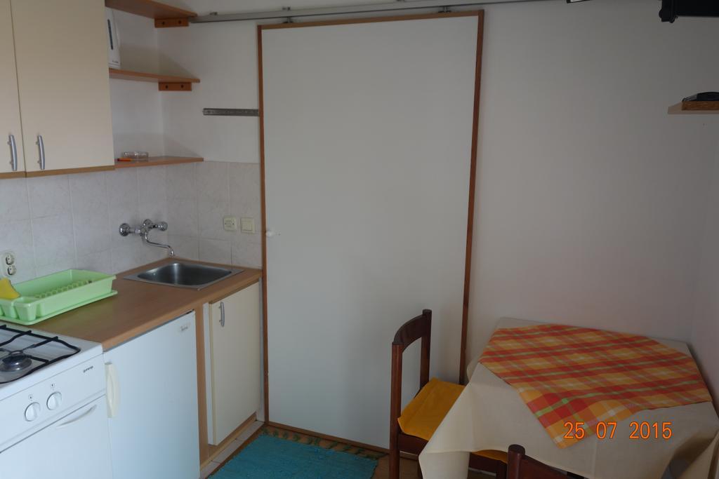 Apartments Mistral أوروبيتش الغرفة الصورة
