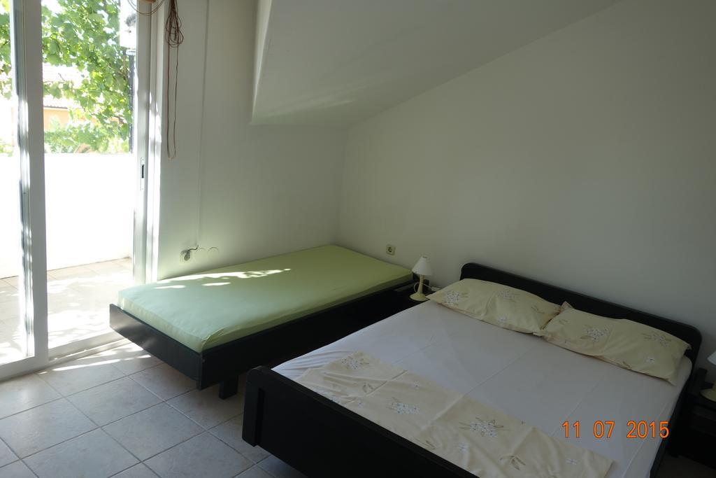 Apartments Mistral أوروبيتش الغرفة الصورة