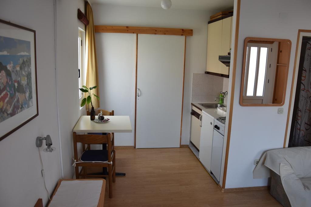 Apartments Mistral أوروبيتش المظهر الخارجي الصورة
